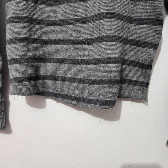 Abercrombie & Fitch Mens Grey Striped Thermal Size M Muscle Fit Long Sleeve Y2K - Picture 4 of 10